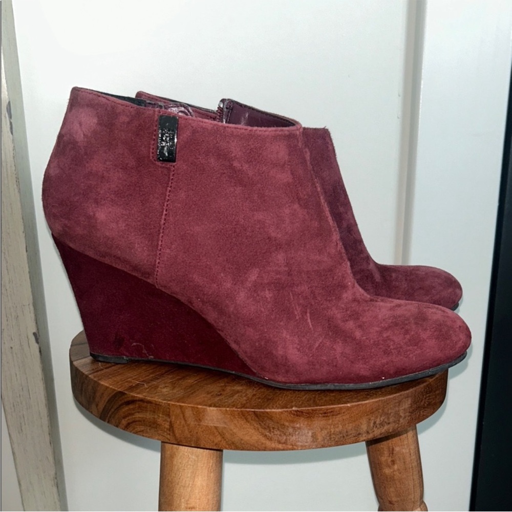 Anne Klein 9.5 Burgundy leather upper Suede 3" Wedge Ankle Boots